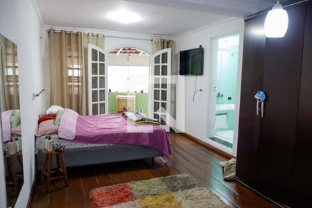 Casa à venda com 280m², 5 quartos e 2 vagas Casa à venda com 280m², 5 quartos e 2 vagasQuarto 3 - Suíte