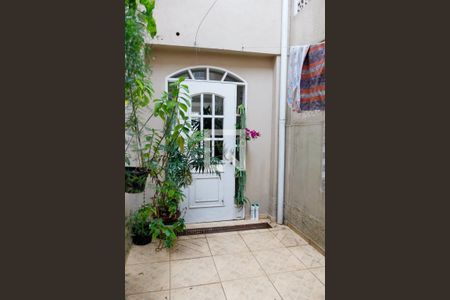 Casa à venda com 280m², 5 quartos e 2 vagas Casa à venda com 280m², 5 quartos e 2 vagasÁrea comum