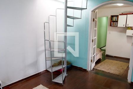 Casa à venda com 280m², 5 quartos e 2 vagas Casa à venda com 280m², 5 quartos e 2 vagasÁrea comum