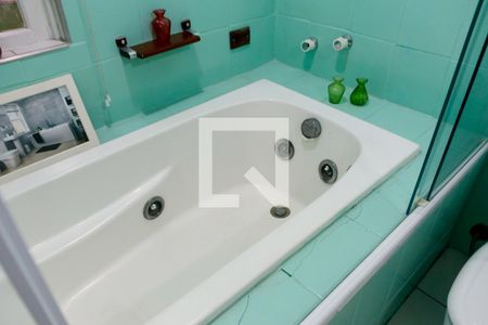 Casa à venda com 280m², 5 quartos e 2 vagas Casa à venda com 280m², 5 quartos e 2 vagasBanheiro da Suíte 3