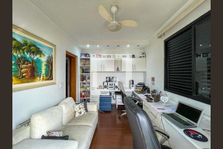 Apartamento à venda com 4 quartos, 212m² em Vila Sonia, São Paulo