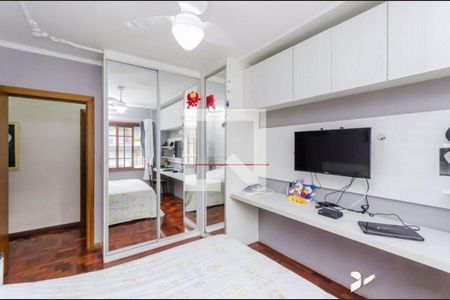 Casa à venda com 4 quartos, 245m² em Jardim Itu, Porto Alegre