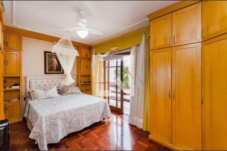 Casa à venda com 4 quartos, 245m² em Jardim Itu, Porto Alegre