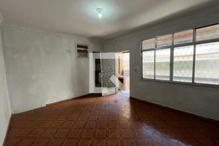 Sala de casa para alugar com 1 quarto, 135m² em Brás de Pina, Rio de Janeiro