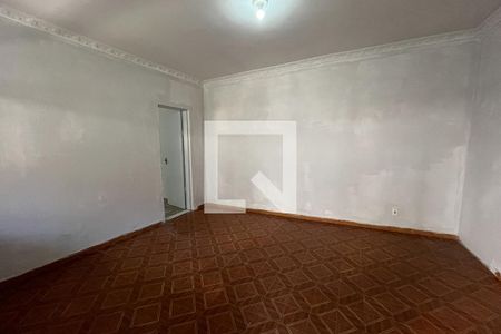 Sala de casa para alugar com 1 quarto, 135m² em Brás de Pina, Rio de Janeiro