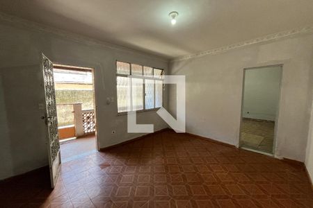 Sala de casa para alugar com 1 quarto, 135m² em Brás de Pina, Rio de Janeiro