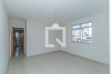 Sala de apartamento à venda com 3 quartos, 70m² em Santa Efigenia, Belo Horizonte