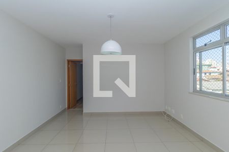 Sala de apartamento à venda com 3 quartos, 70m² em Santa Efigenia, Belo Horizonte