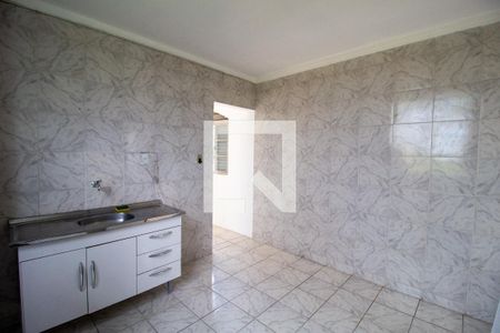 Casa para alugar com 180m², 3 quartos e 4 vagas Casa para alugar com 180m², 3 quartos e 4 vagasCozinha Sobrado