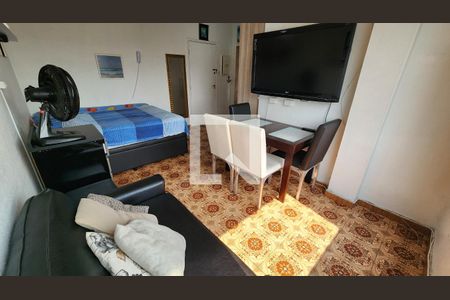 Sala de kitnet/studio para alugar com 1 quarto, 78m² em Aparecida, Santos