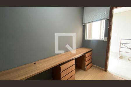 Escritório de casa para alugar com 4 quartos, 130m² em Havaí, Belo Horizonte