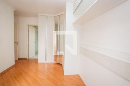 Suite de apartamento para alugar com 4 quartos, 97m² em Vila Sonia, São Paulo