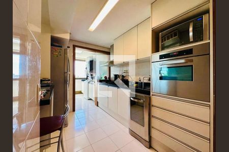 Apartamento à venda com 2 quartos, 97m² em Petrópolis, Porto Alegre