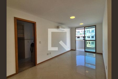 Sala de apartamento para alugar com 2 quartos, 90m² em Recreio dos Bandeirantes, Rio de Janeiro