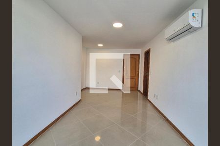 Sala de apartamento para alugar com 2 quartos, 90m² em Recreio dos Bandeirantes, Rio de Janeiro