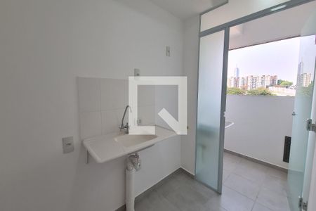 Cozinha de kitnet/studio para alugar com 1 quarto, 28m² em Jardim Independência, São Paulo