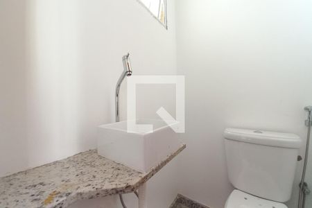 Lavabo de casa de condomínio à venda com 2 quartos, 74m² em Vila Aurocan, Campinas