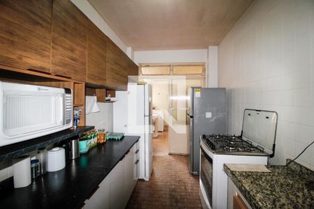 Cozinha de apartamento à venda com 4 quartos, 220m² em Centro, Belo Horizonte