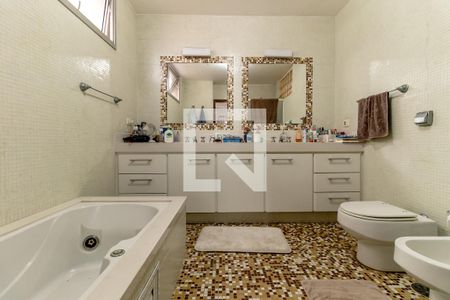 Banheiro do Quarto 1 de apartamento à venda com 3 quartos, 189m² em Itaim Bibi, São Paulo