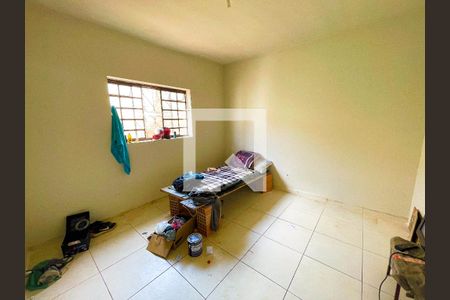 Sala de casa à venda com 2 quartos, 180m² em Riacho das Pedras, Contagem