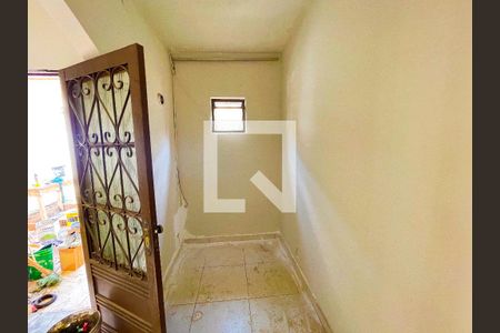 Sala de casa à venda com 2 quartos, 180m² em Riacho das Pedras, Contagem