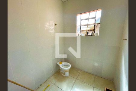 Banheiro de casa à venda com 2 quartos, 180m² em Riacho das Pedras, Contagem