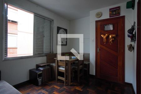 Apartamento à venda com 39m², 1 quarto e sem vagaSala