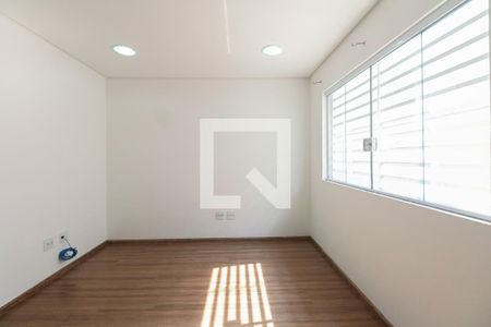 Sala  de casa de condomínio à venda com 2 quartos, 102m² em Chácara Seis de Outubro, São Paulo