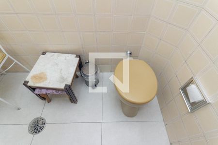 Apartamento à venda com 96m², 2 quartos e 1 vaga Apartamento à venda com 96m², 2 quartos e 1 vagaBanheiro