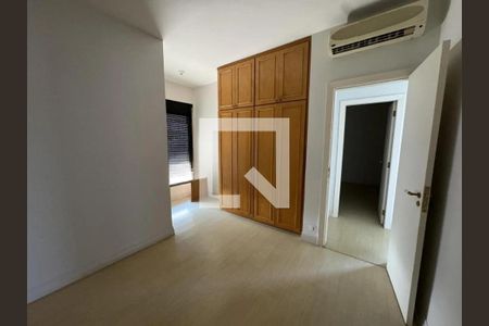 Foto 01 de apartamento à venda com 4 quartos, 255m² em Vila Suzana, São Paulo