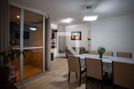 Apartamento à venda com 87m², 3 quartos e 2 vagasSala