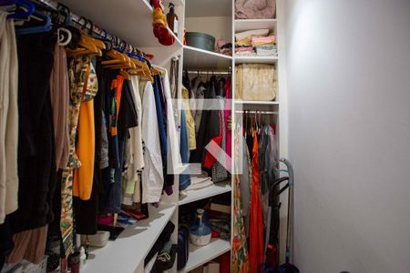 Apartamento à venda com 66m², 2 quartos e 1 vaga Apartamento à venda com 66m², 2 quartos e 1 vagaCloset