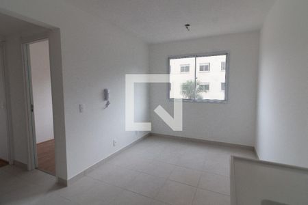 Sala/Cozinha de apartamento para alugar com 2 quartos, 32m² em Jardim Celeste, São Paulo