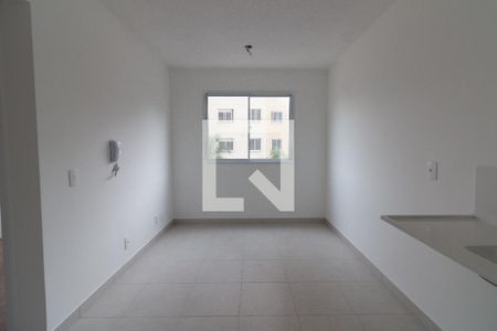 Sala/Cozinha de apartamento à venda com 2 quartos, 32m² em Jardim Celeste, São Paulo