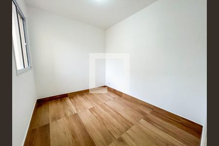 Quarto 1 de apartamento para alugar com 2 quartos, 38m² em Guarapiranga, São Paulo