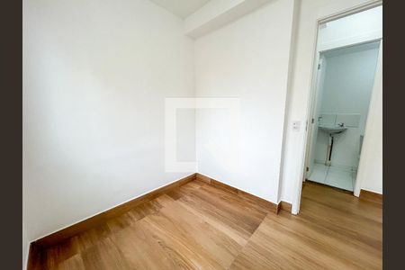 Quarto 2 de apartamento para alugar com 2 quartos, 38m² em Guarapiranga, São Paulo