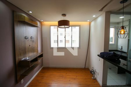 Sala de apartamento para alugar com 2 quartos, 41m² em Jardim Helian, São Paulo