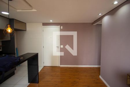 Sala de apartamento para alugar com 2 quartos, 41m² em Jardim Helian, São Paulo