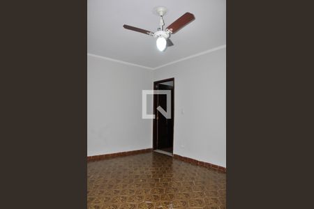 Quarto 01 de casa à venda com 3 quartos, 150m² em Vila Carolina, São Paulo