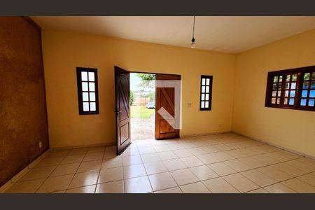 Sala de casa à venda com 3 quartos, 2360m² em Ivoturucaia, Jundiaí