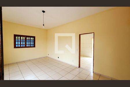 Sala de casa à venda com 3 quartos, 2360m² em Ivoturucaia, Jundiaí