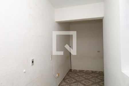 Quarto 1 de casa para alugar com 2 quartos, 23m² em Conjunto Residencial José Bonifácio, São Paulo