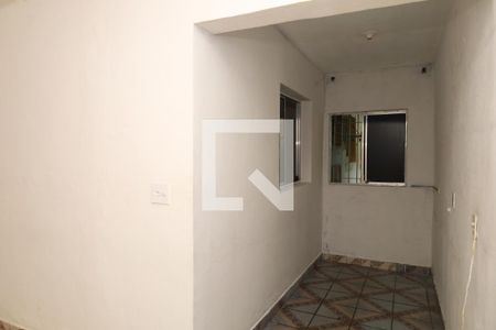 Quarto 1 de casa para alugar com 2 quartos, 23m² em Conjunto Residencial José Bonifácio, São Paulo