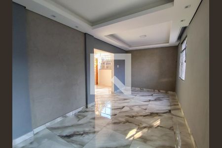 Sala de apartamento para alugar com 3 quartos, 120m² em Floresta, Belo Horizonte