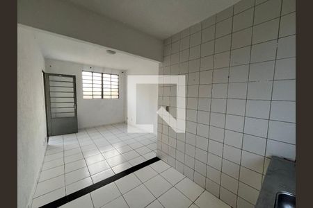 Cozinha  de apartamento para alugar com 2 quartos, 47m² em Jardim Europa, Suzano