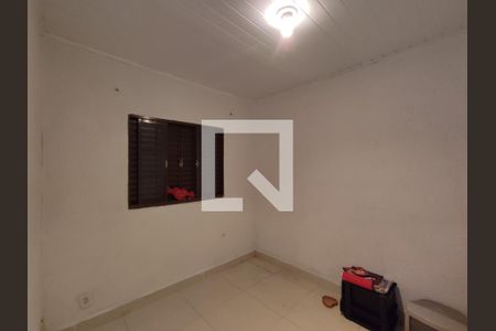 Quarto 1 de casa para alugar com 2 quartos, 120m² em Conjunto Residencial José Bonifácio, São Paulo