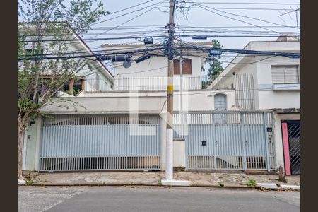 Fachada de casa para alugar com 4 quartos, 235m² em Campo Belo, São Paulo