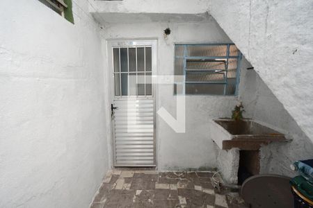 Entrada de casa para alugar com 1 quarto, 30m² em Terceira Divisão de Interlagos, São Paulo