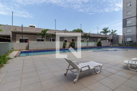 Apartamento à venda com 48m², 2 quartos e 1 vaga Apartamento à venda com 48m², 2 quartos e 1 vagaÁrea comum - Piscina