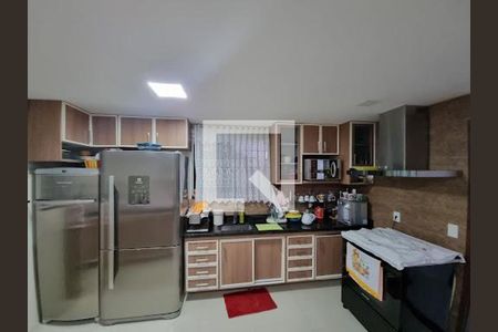 Casa à venda com 4 quartos, 140m² em Piratininga, Niterói